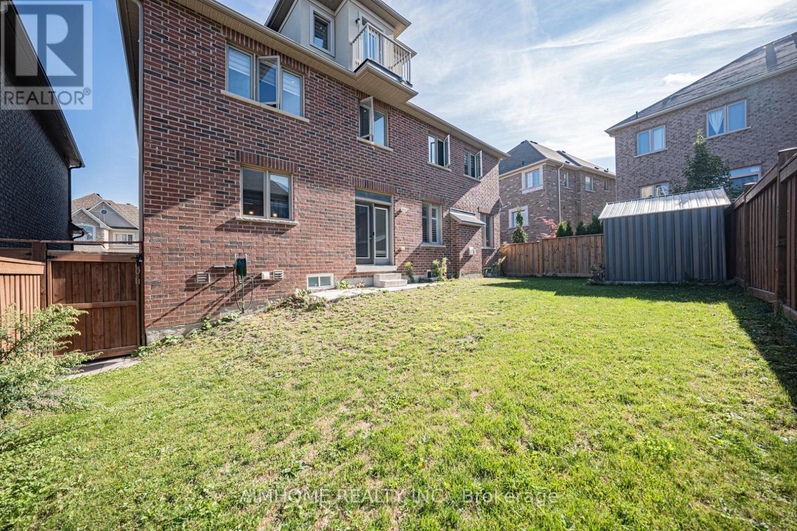 986 Wilbur Pipher Circle, Newmarket, ON