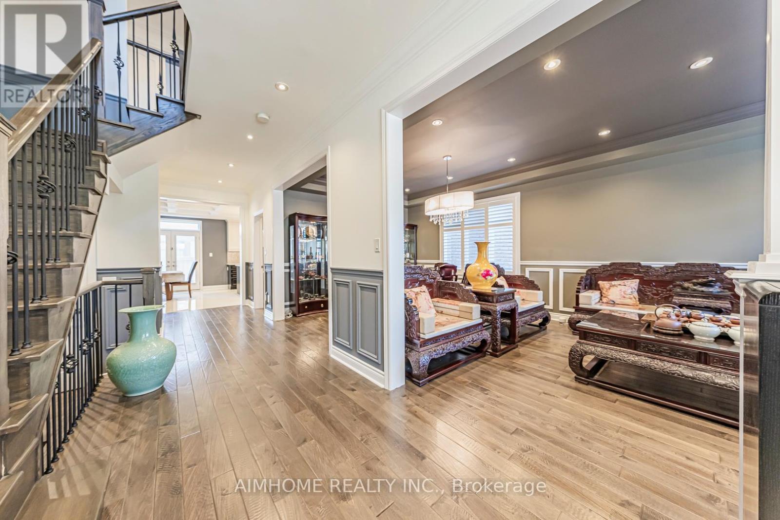 986 Wilbur Pipher Circle, Newmarket, ON