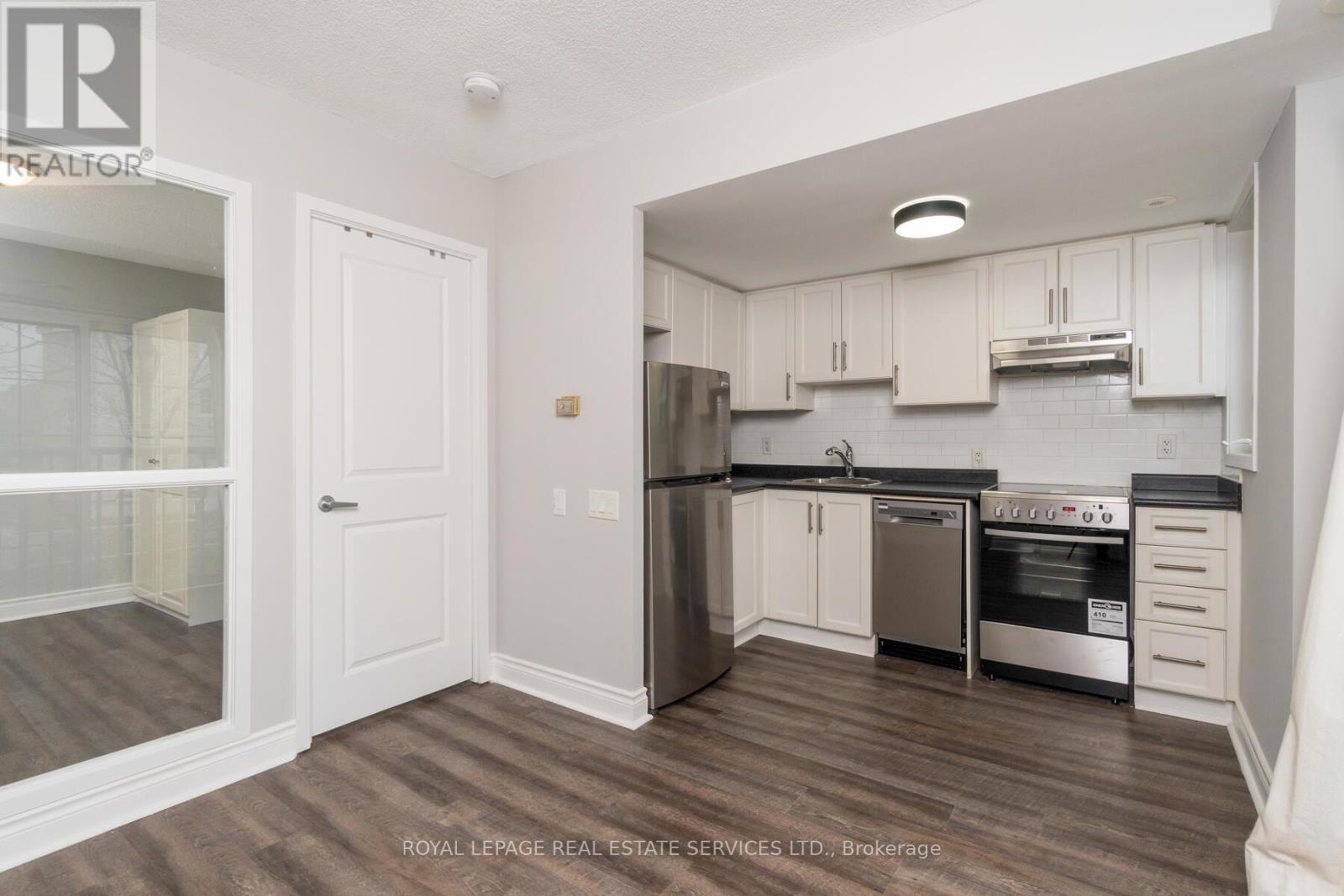 79 - 9 Windermere Avenue, Toronto, ON