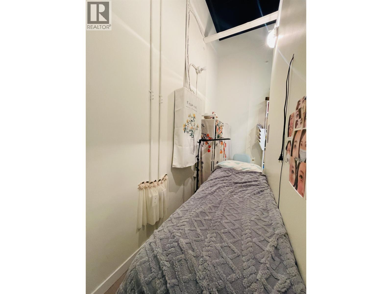 2325 4000 No. 3 Road, Richmond, BC