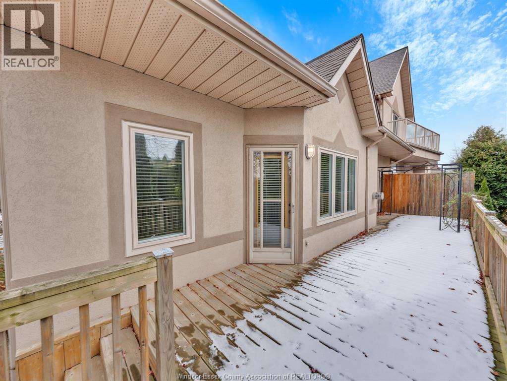 389 Tuscany Unit# 4, Tecumseh, ON - Outdoor With Deck Patio Veranda With Exterior