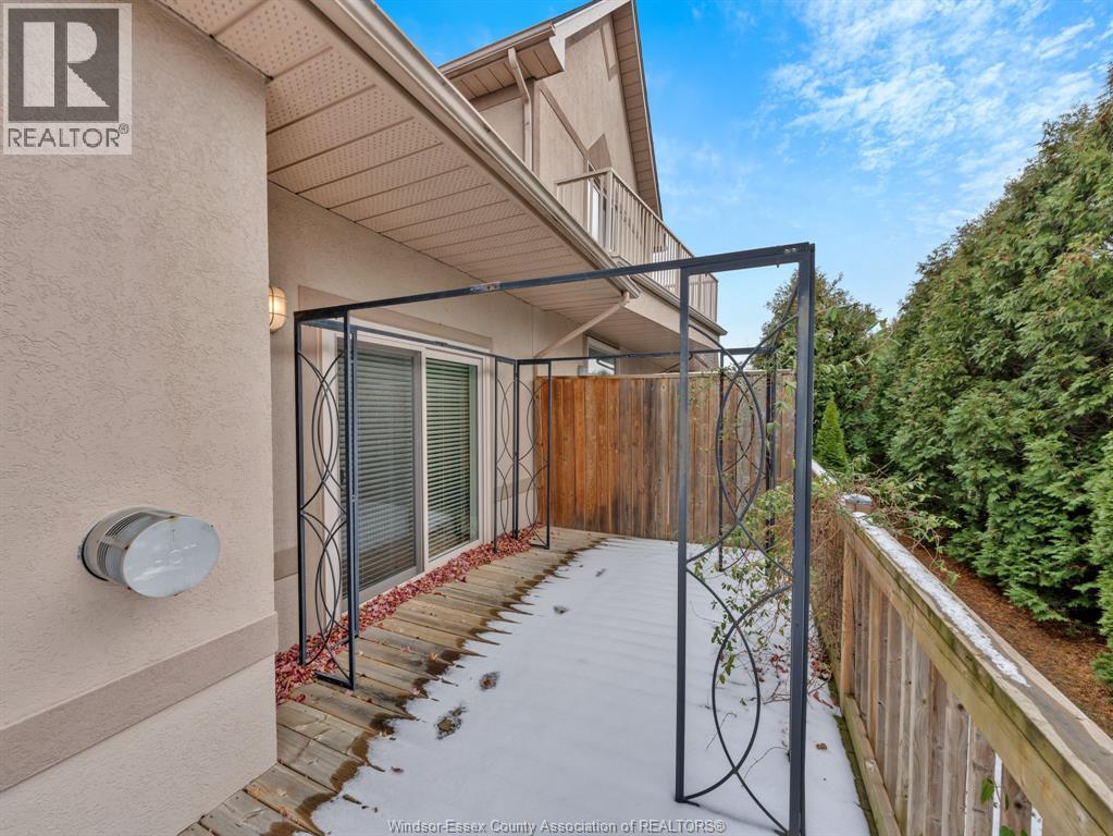 389 Tuscany Unit# 4, Tecumseh, ON - Outdoor With Exterior