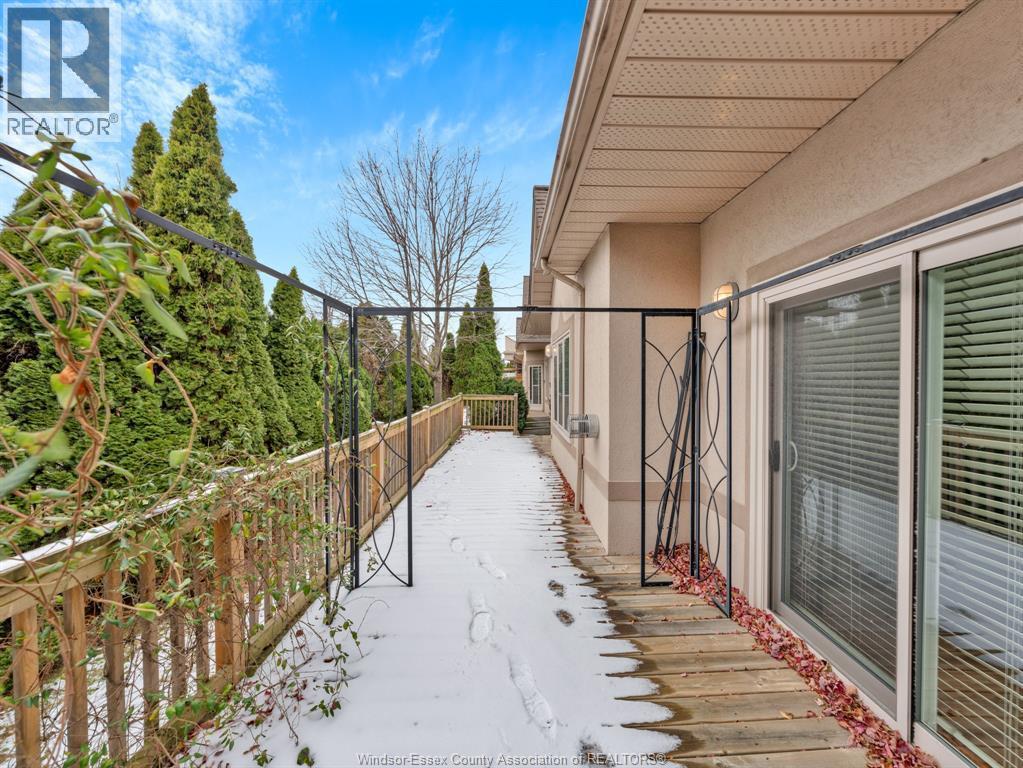 389 Tuscany Unit# 4, Tecumseh, ON - Outdoor With Exterior