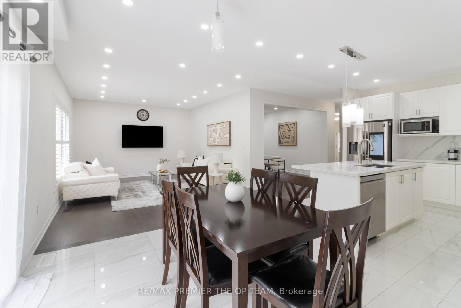 1941 Don White Court, Oshawa, ON - Indoor Photo Showing Other Room