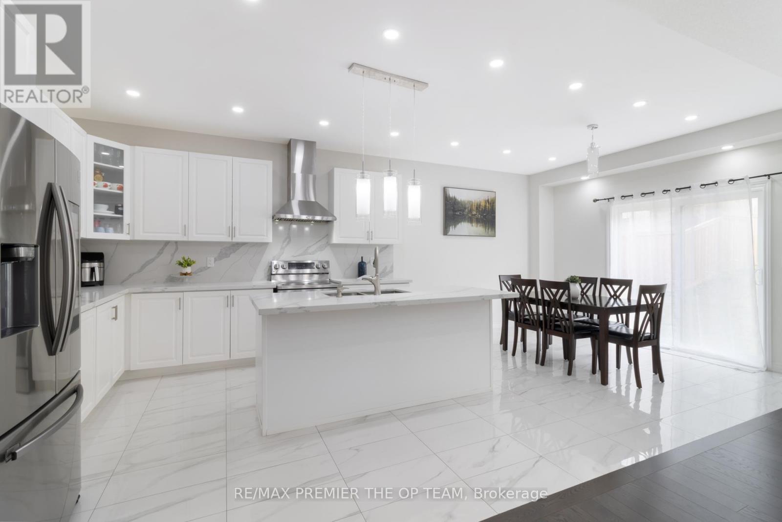 1941 Don White Court, Oshawa, ON - Indoor Photo Showing Kitchen