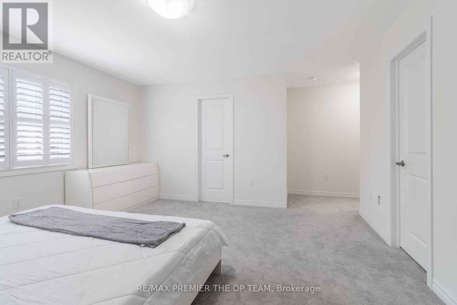 1941 Don White Court, Oshawa, ON - Indoor Photo Showing Bedroom