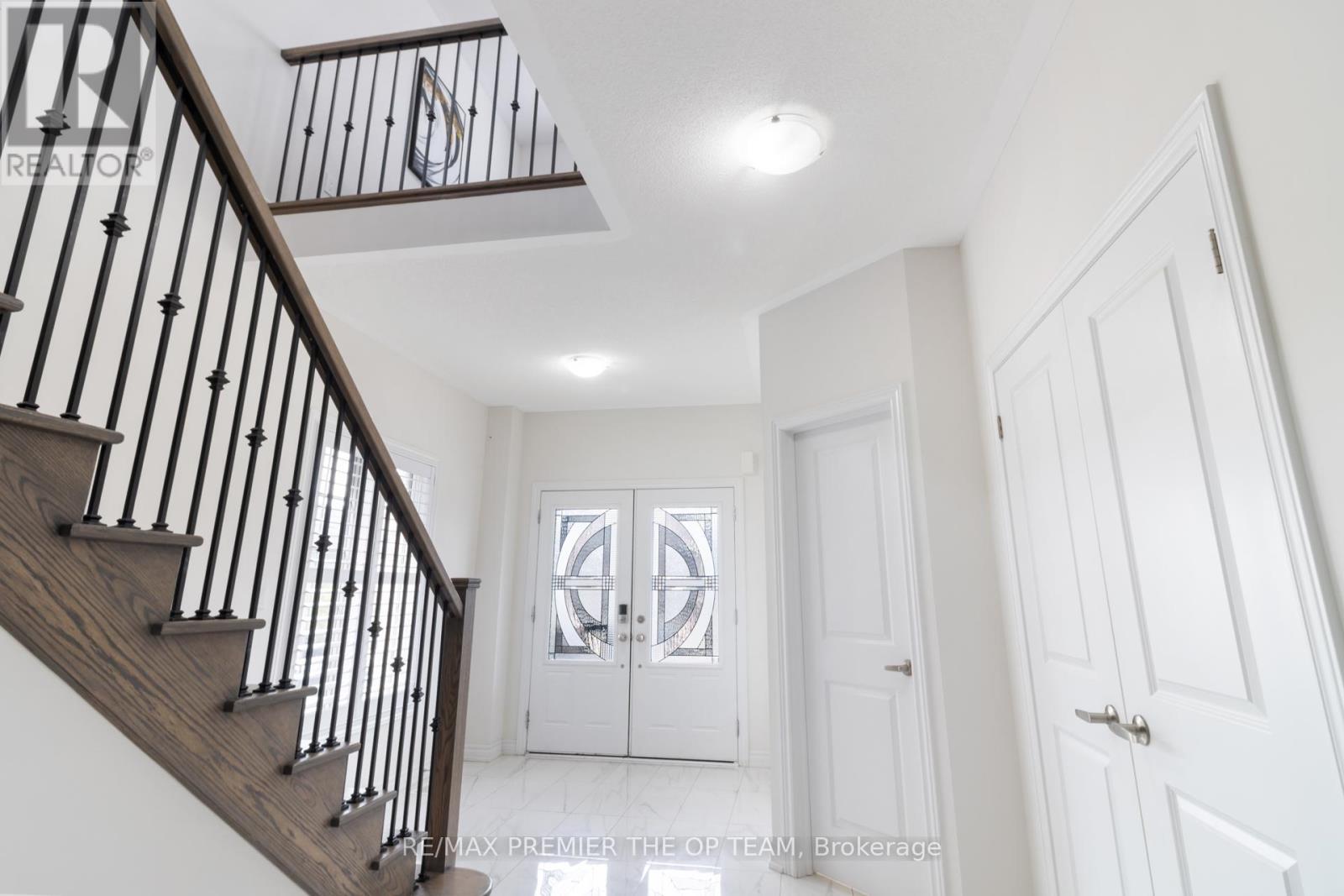 1941 Don White Court, Oshawa, ON - Indoor Photo Showing Other Room