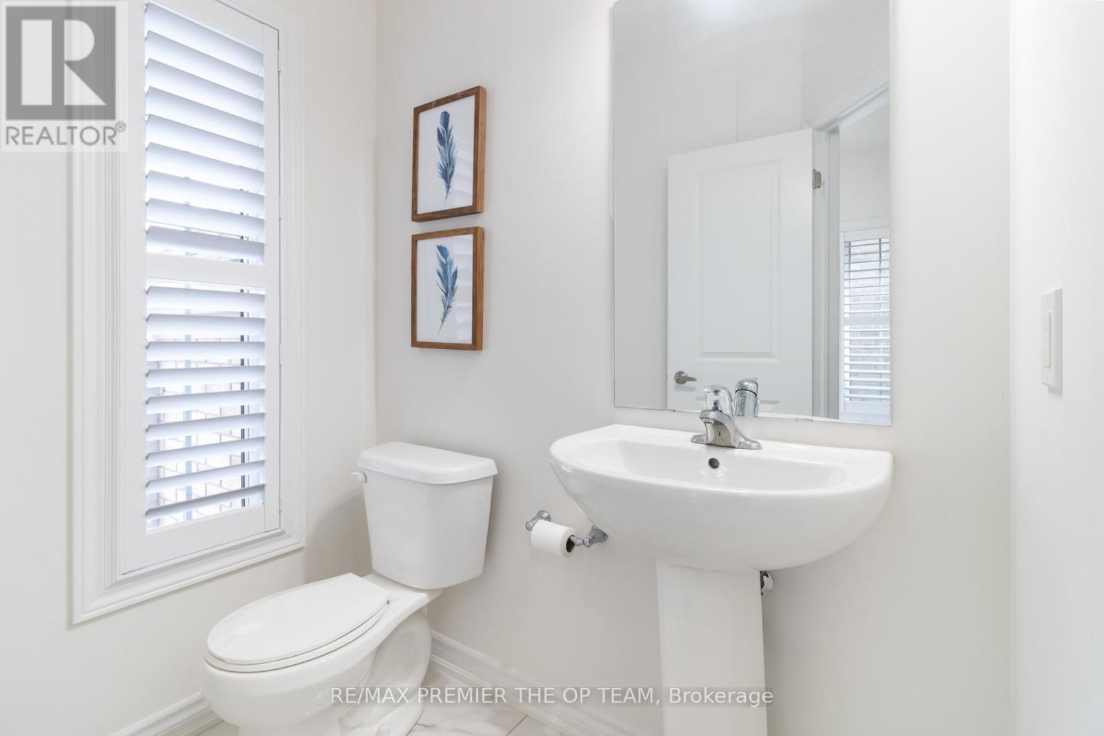 1941 Don White Court, Oshawa, ON - Indoor Photo Showing Bathroom