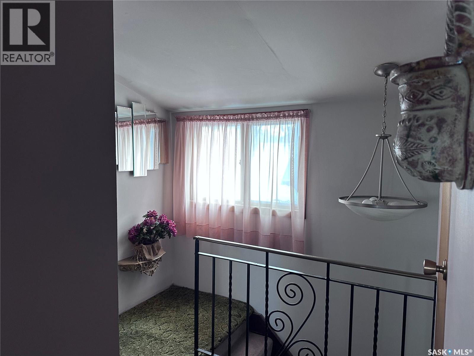 1925 Athol Street, Regina, SK - Indoor Photo Showing Other Room