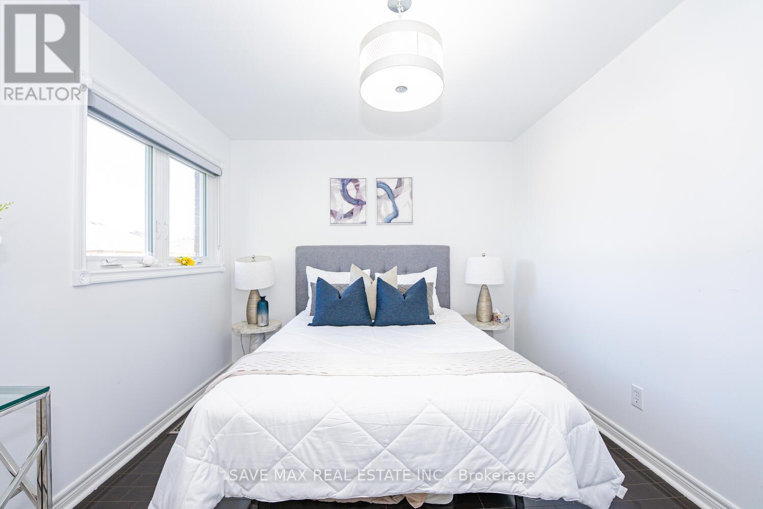 3645 Indigo Crescent, Mississauga, ON - Indoor Photo Showing Bedroom