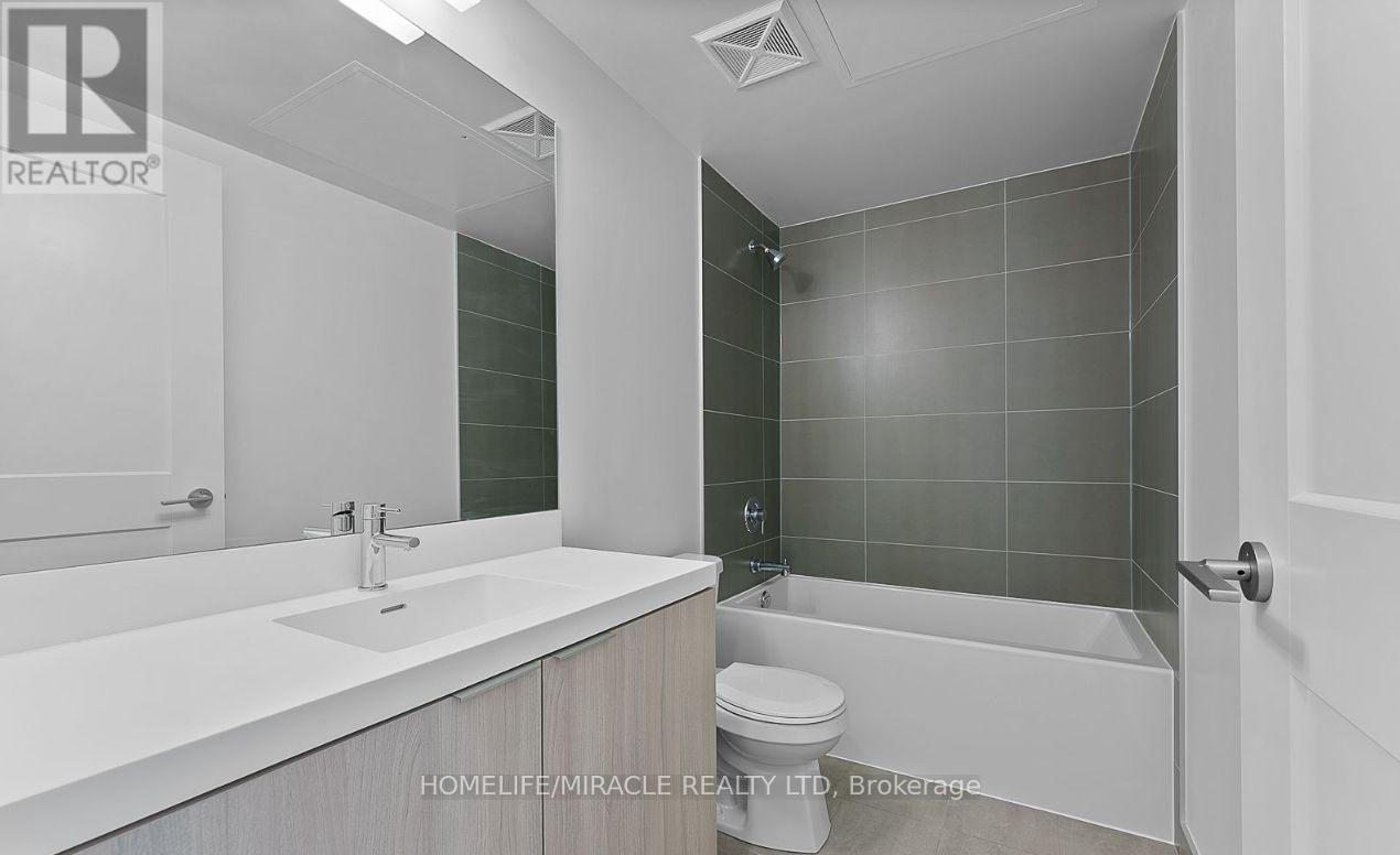 3521 - 28 Widmer Street, Toronto, ON - Indoor Photo Showing Bathroom