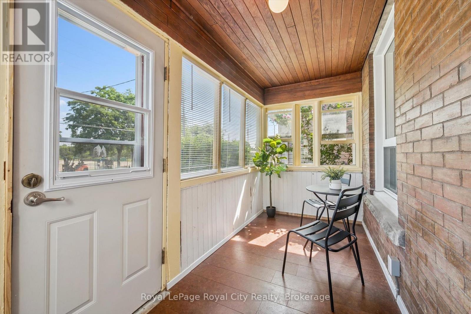 178 York Road, Guelph (St. Patrick'S Ward), ON - Indoor Photo Showing Other Room