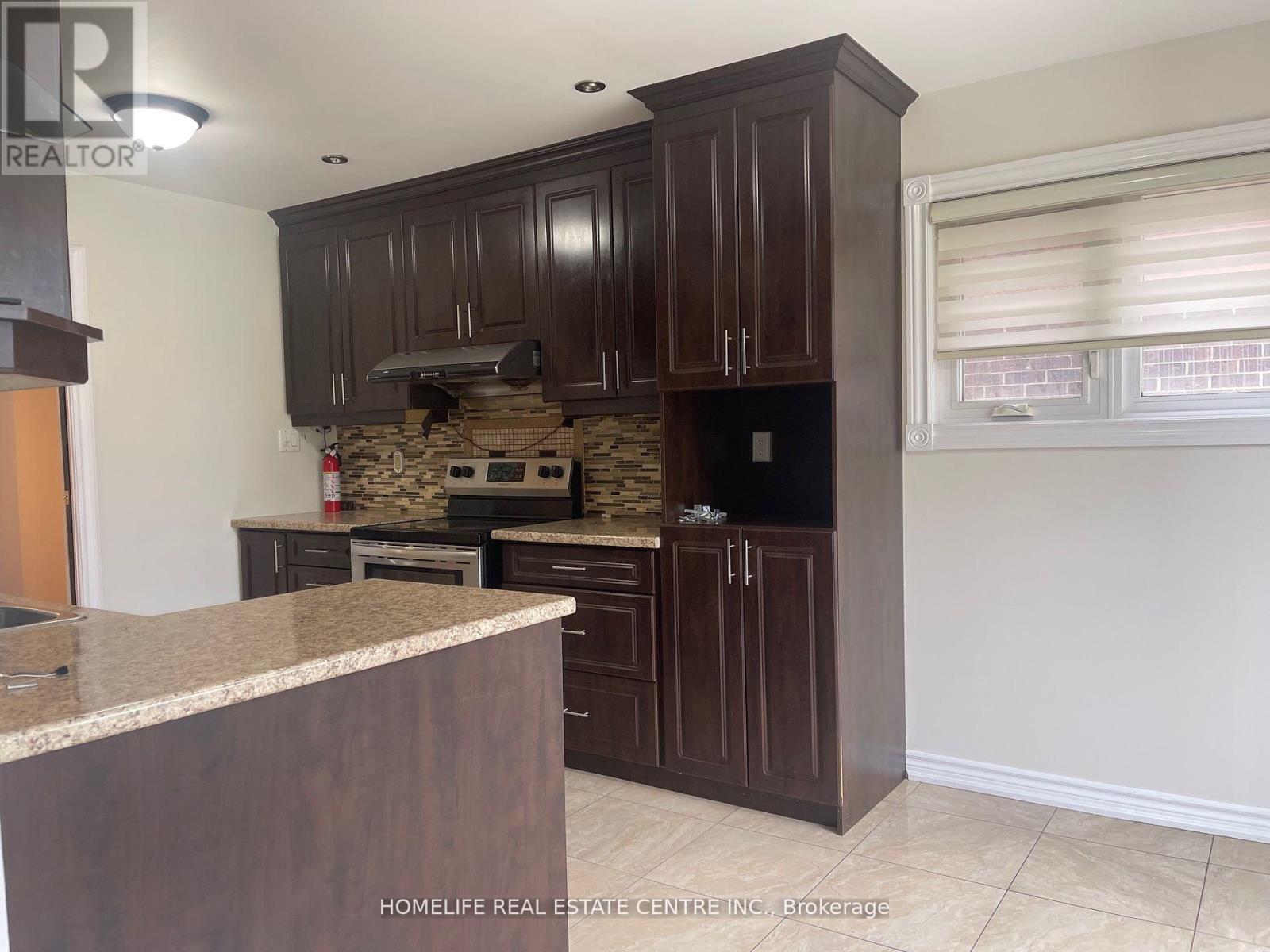 52 Bridekirk Place, Brampton, ON - Indoor Photo Showing Kitchen