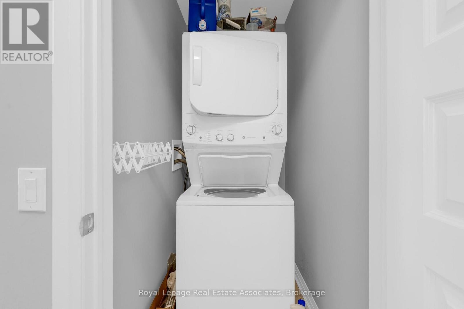 216 - 470 Gordon Krantz Avenue, Milton, ON - Indoor Photo Showing Laundry Room