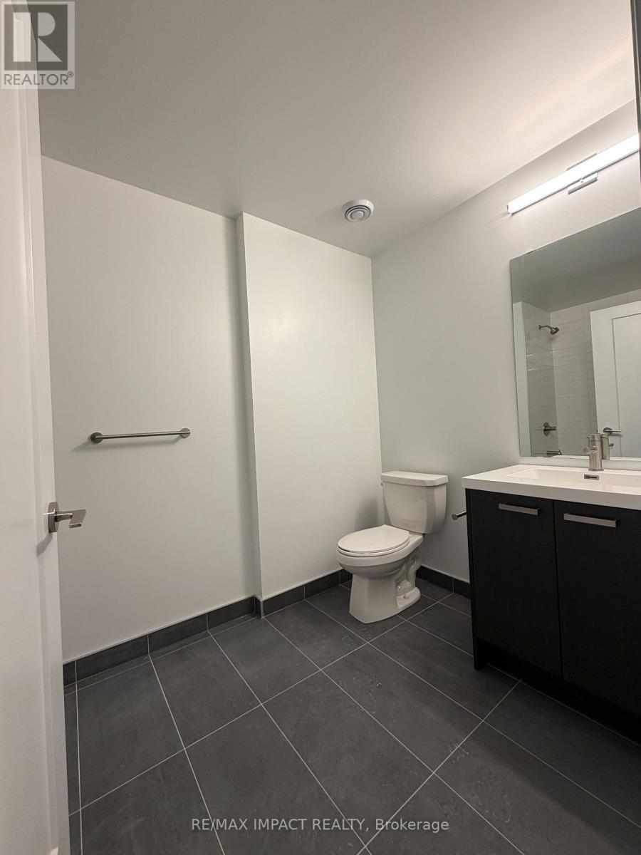 20 Soudan Avenue, Toronto, ON - Indoor Photo Showing Bathroom