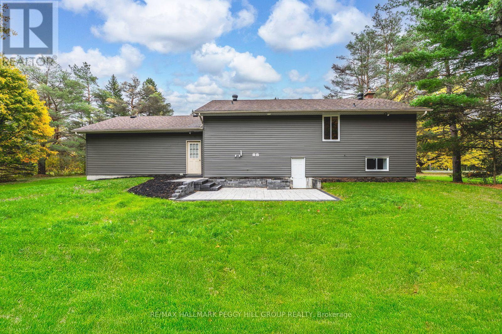 16 Hillview Crescent, Springwater, ON - Outdoor