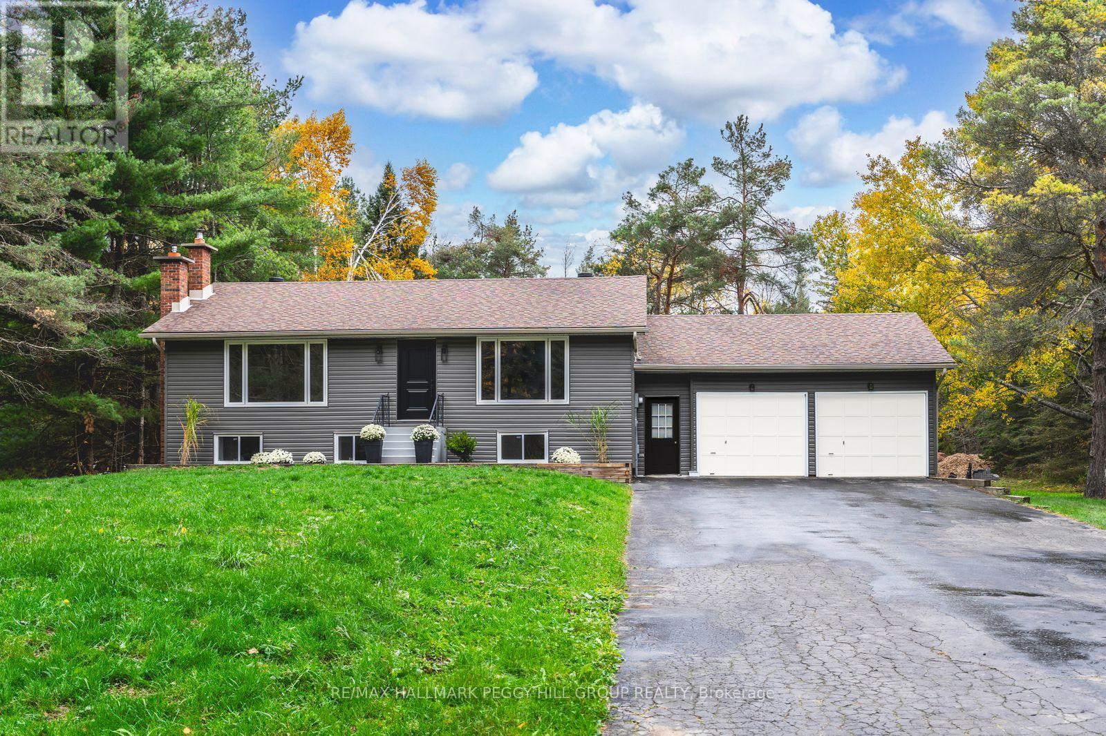 16 Hillview Crescent, Springwater, ON - Outdoor