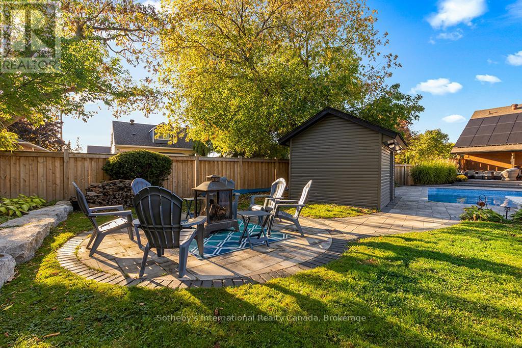 196 Ninth Street, Collingwood, ON - Outdoor With In Ground Pool