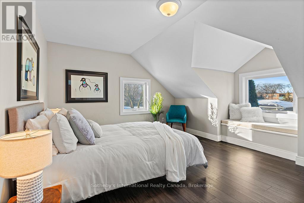 196 Ninth Street, Collingwood, ON - Indoor Photo Showing Bedroom