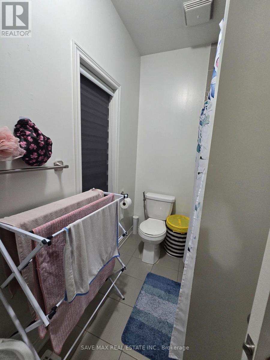 32 Kempenfelt Trail, Brampton, ON - Indoor Photo Showing Bathroom