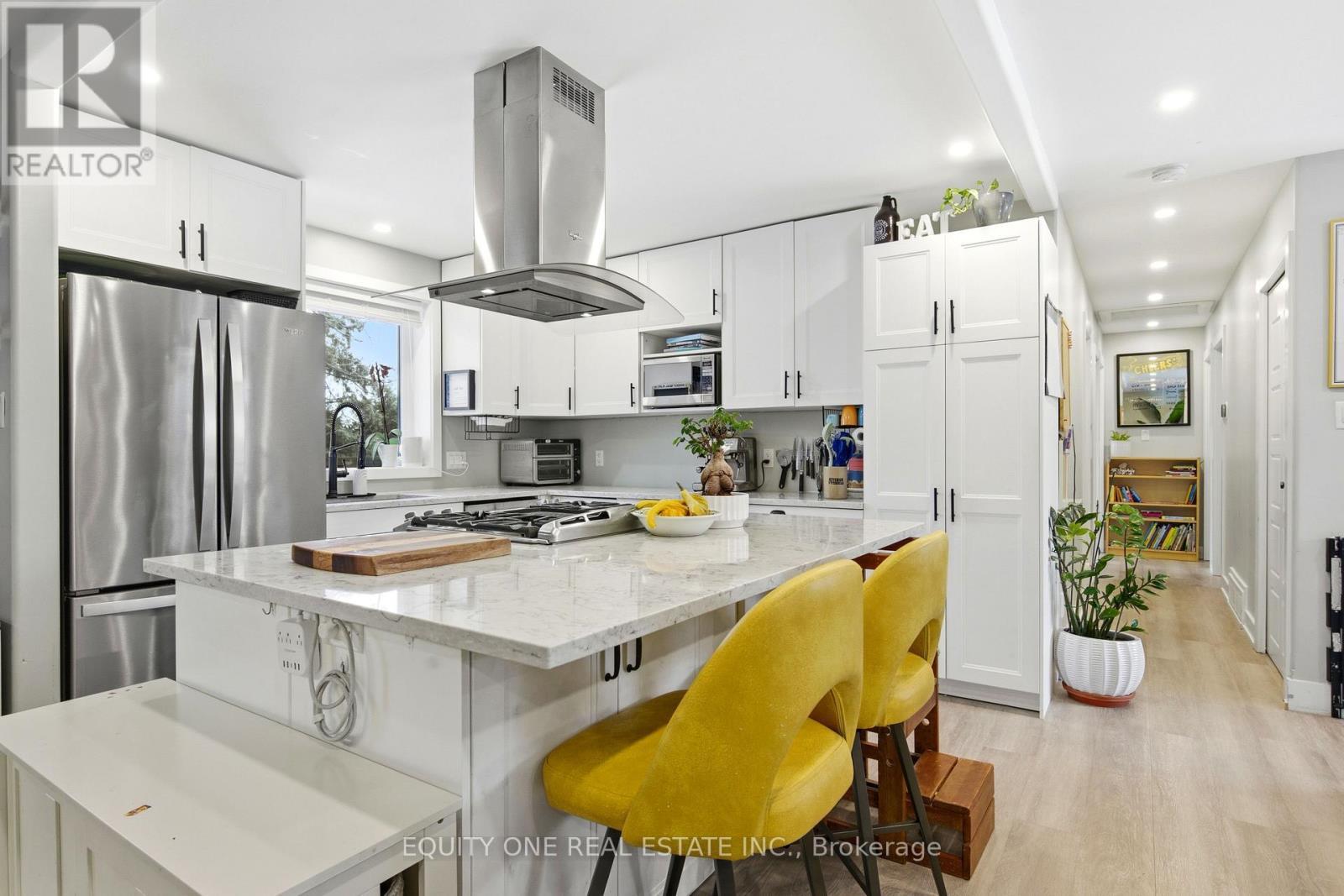 5453 Long Island Road, Ottawa, ON - Indoor Photo Showing Kitchen With Upgraded Kitchen