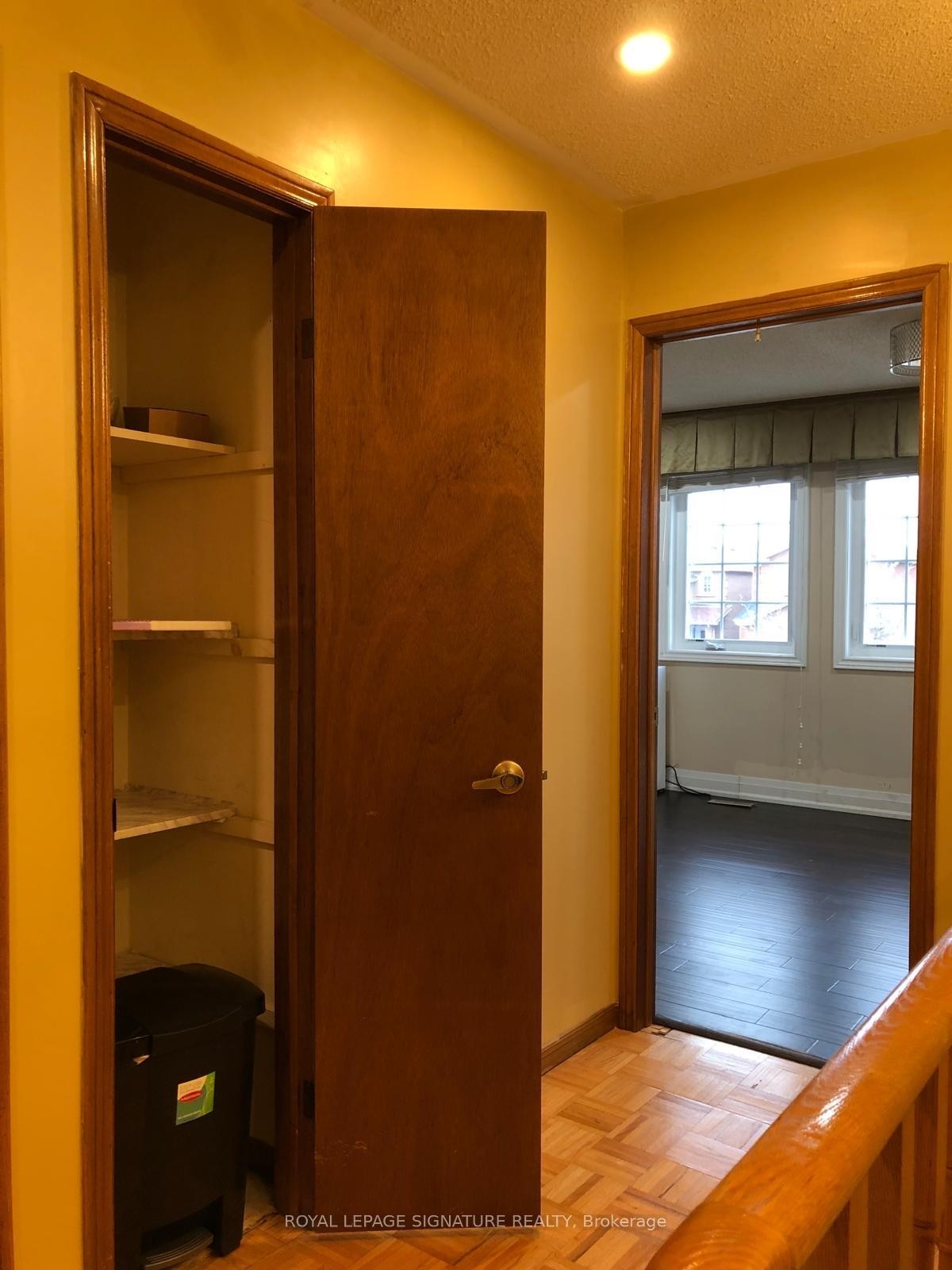 52 Pennsylvania Avenue, Brampton, ON - Indoor Photo Showing Other Room