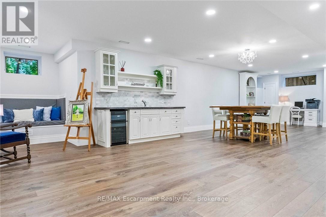 2073 Deramore Drive, Oakville (Fd Ford), ON - Indoor