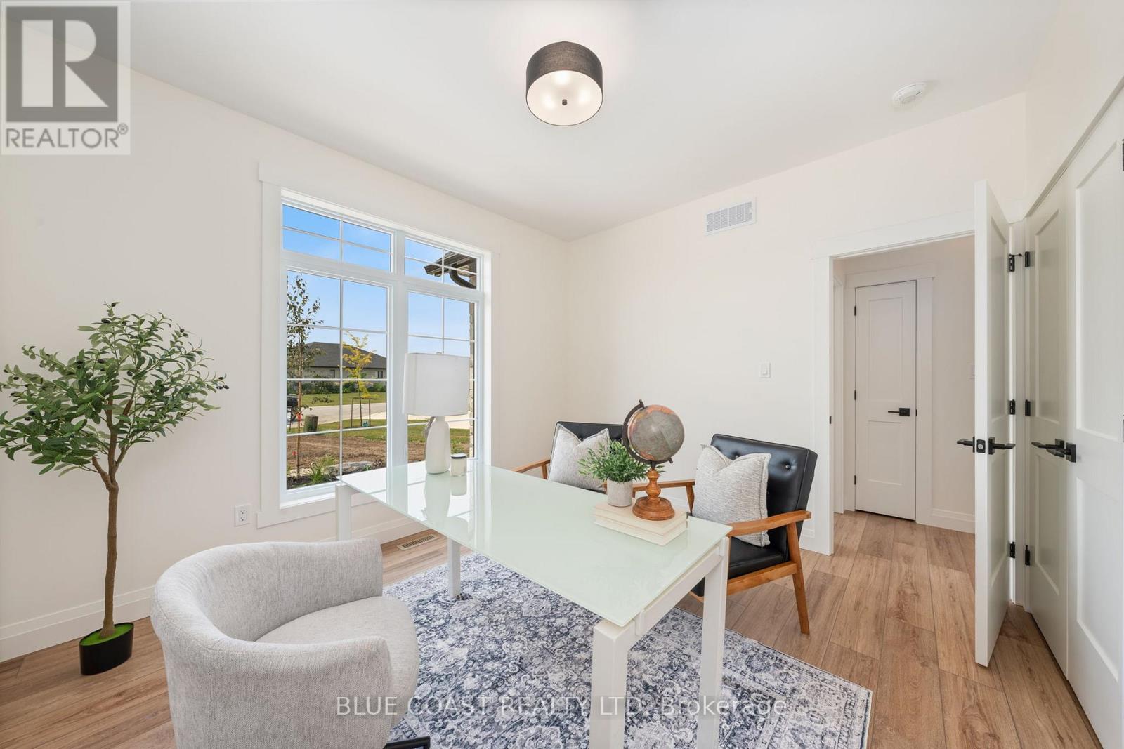 6755 Griffin Drive, Plympton-Wyoming (Plympton Wyoming), ON - Indoor