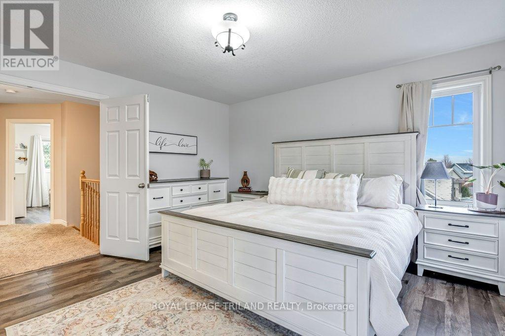 14 Penhale Avenue N, St. Thomas, ON - Indoor Photo Showing Bedroom