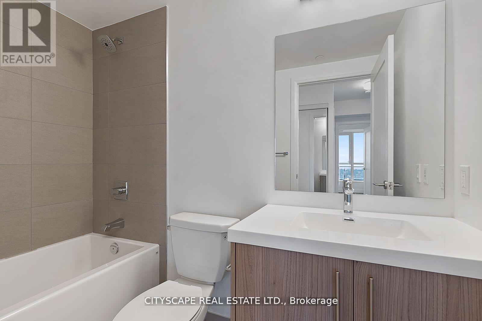 2407 - 286 Main Street, Toronto, ON - Indoor Photo Showing Bathroom