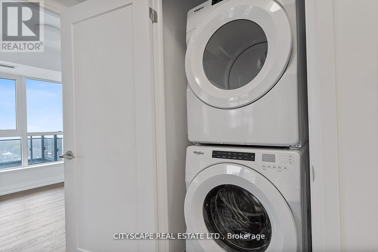 2407 - 286 Main Street, Toronto, ON - Indoor Photo Showing Laundry Room