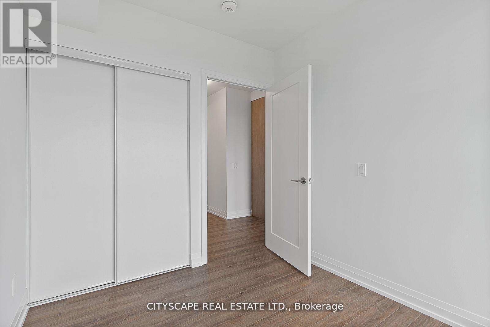 2407 - 286 Main Street, Toronto, ON - Indoor Photo Showing Other Room