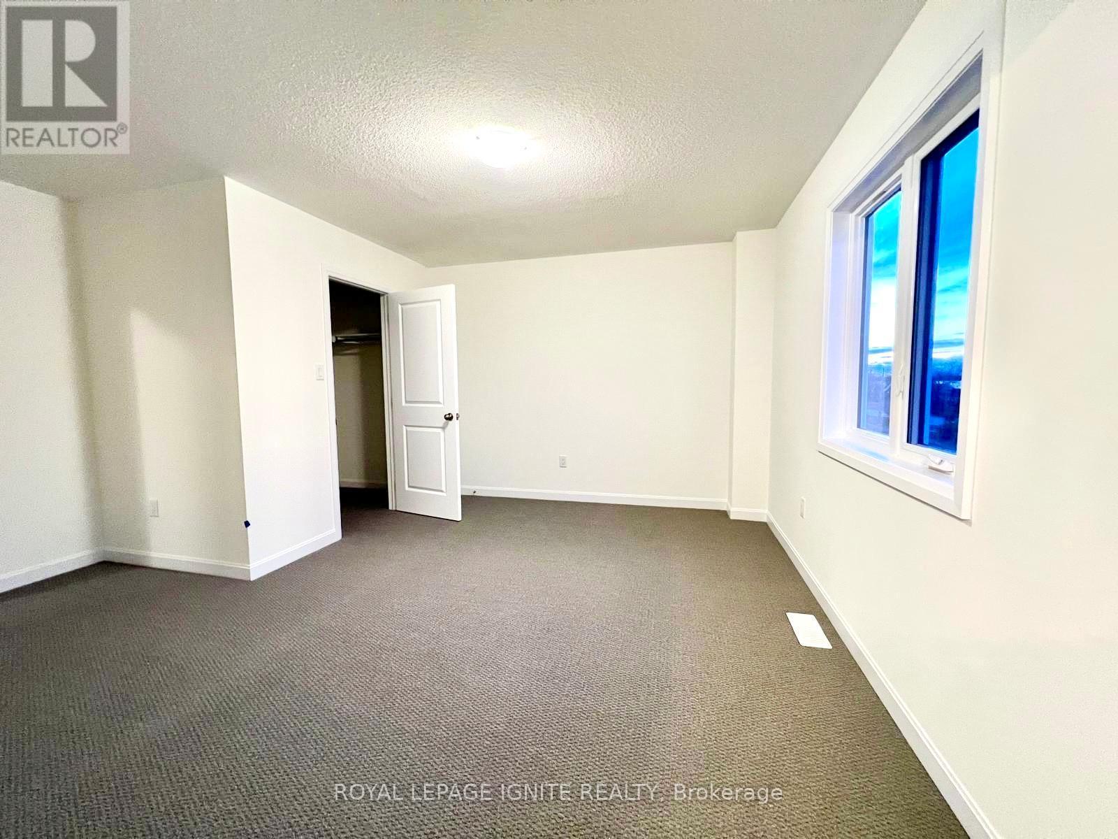 104 Windermere Boulevard, Loyalist, ON - Indoor Photo Showing Other Room