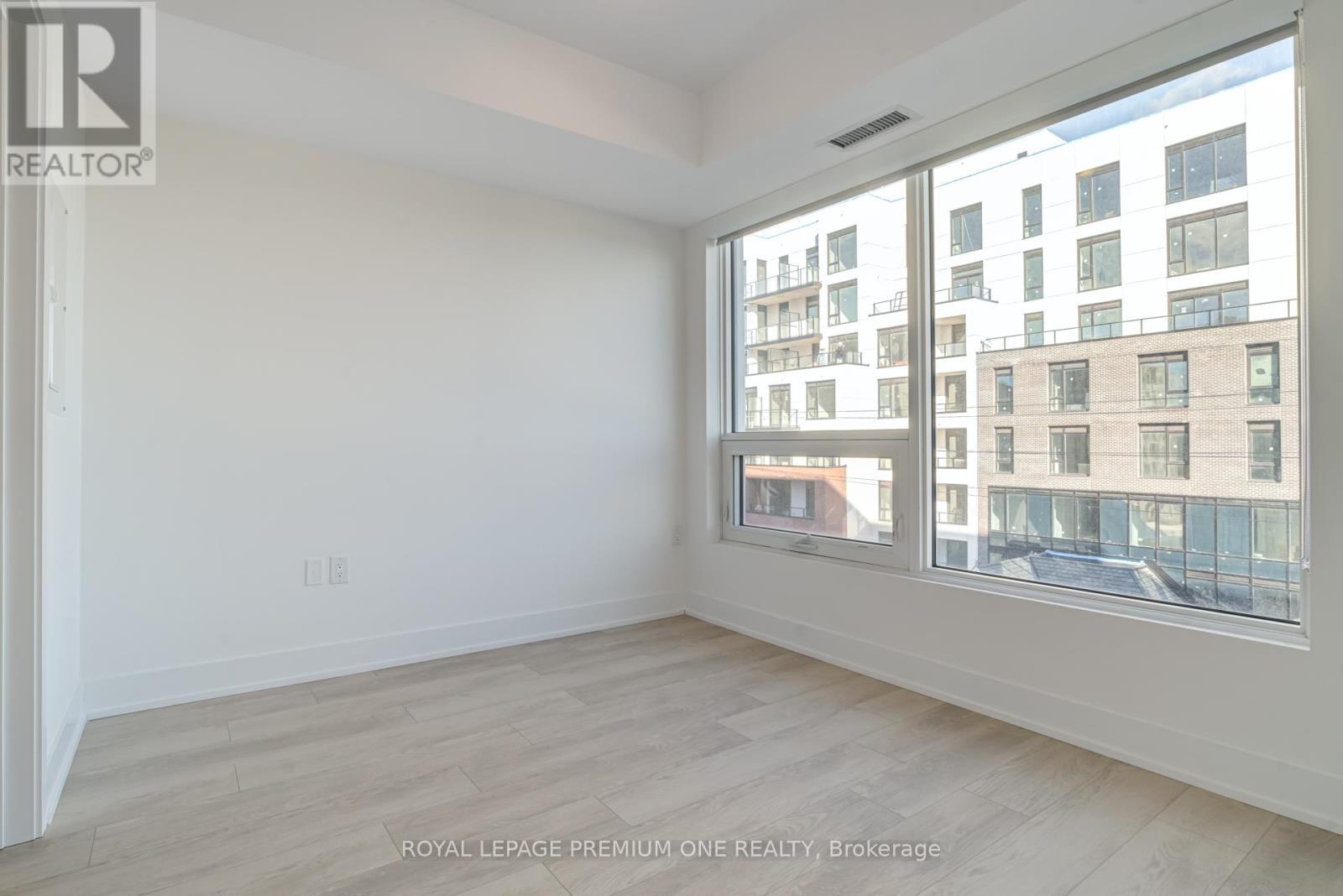 406 - 2450 Old Bronte Road, Oakville, ON - Indoor Photo Showing Other Room