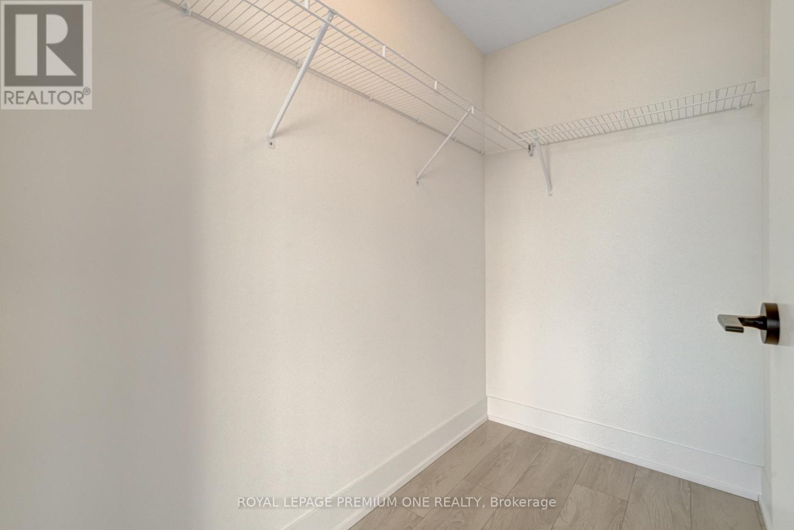 406 - 2450 Old Bronte Road, Oakville, ON - Indoor With Storage