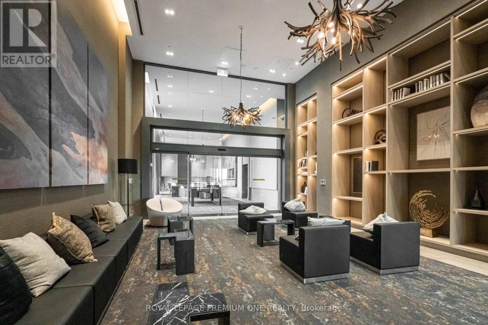 406 - 2450 Old Bronte Road, Oakville, ON - Indoor Photo Showing Other Room