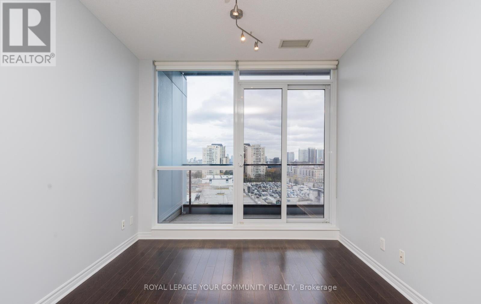 827 - 2885 Bayview Avenue, Toronto, ON - Indoor Photo Showing Other Room