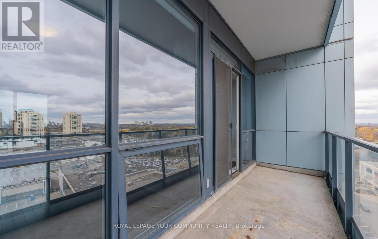 827 - 2885 Bayview Avenue, Toronto, ON - Outdoor With Exterior