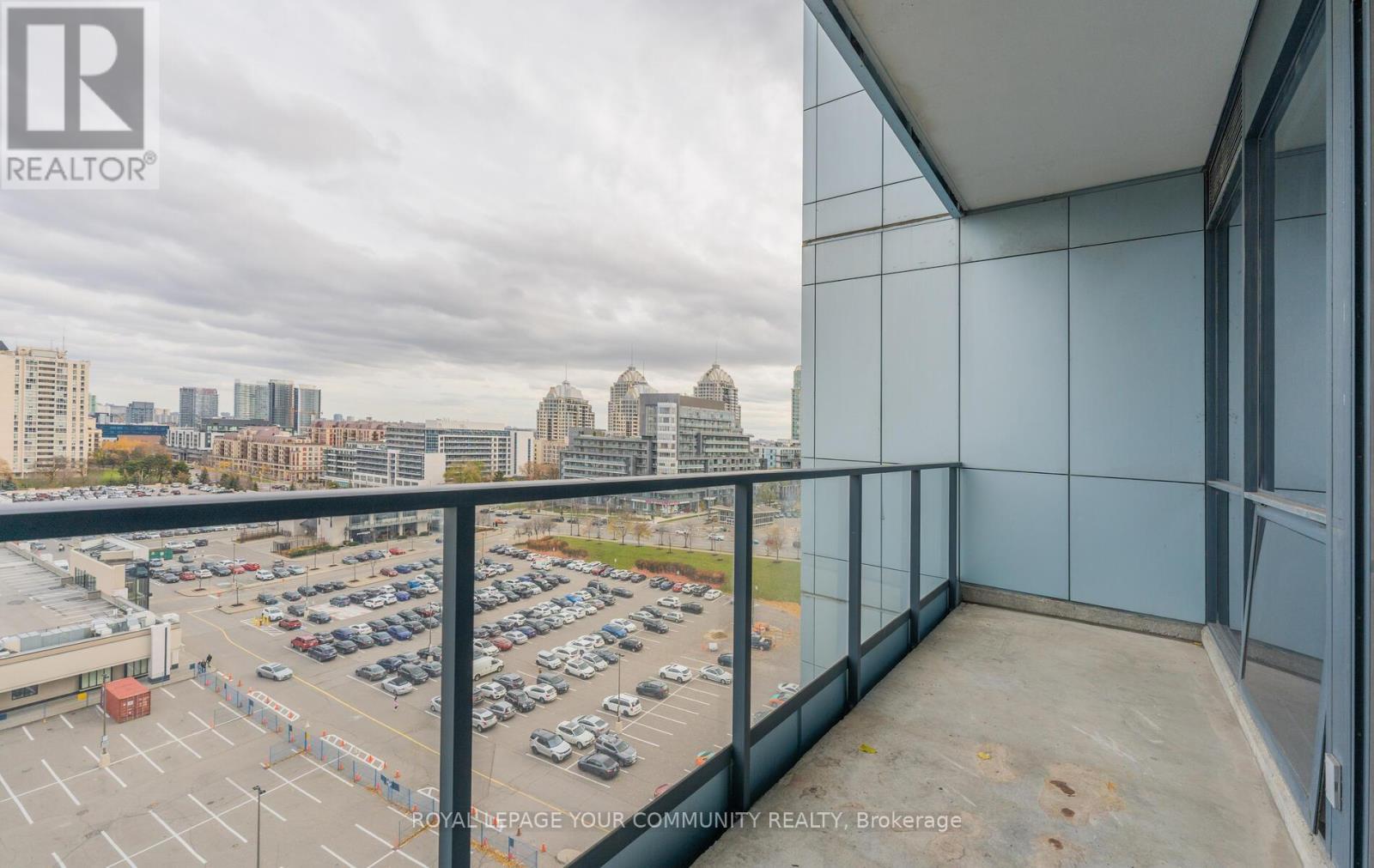 827 - 2885 Bayview Avenue, Toronto, ON - Outdoor With Exterior