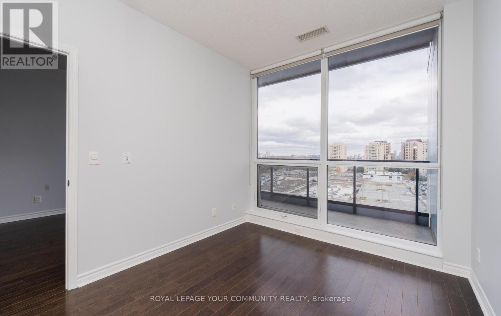 827 - 2885 Bayview Avenue, Toronto, ON - Indoor Photo Showing Other Room