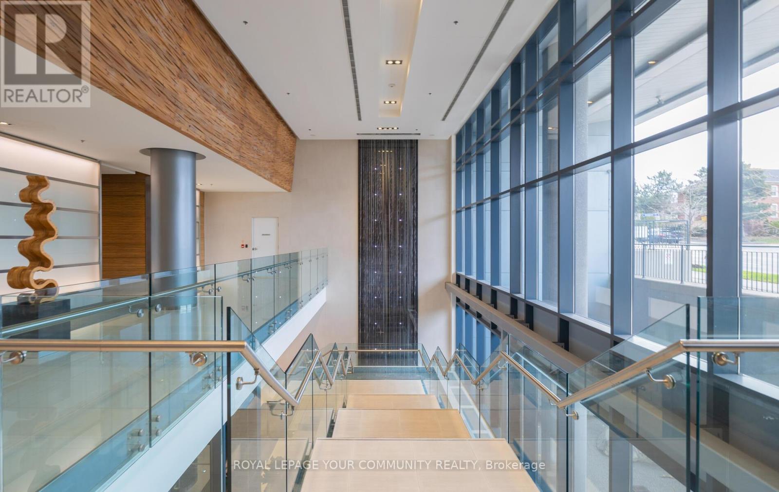 827 - 2885 Bayview Avenue, Toronto, ON - Indoor Photo Showing Other Room