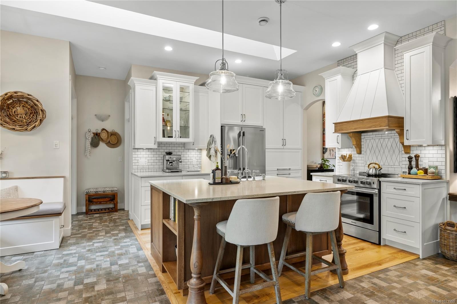 7190 Hase Pl, Lantzville, BC