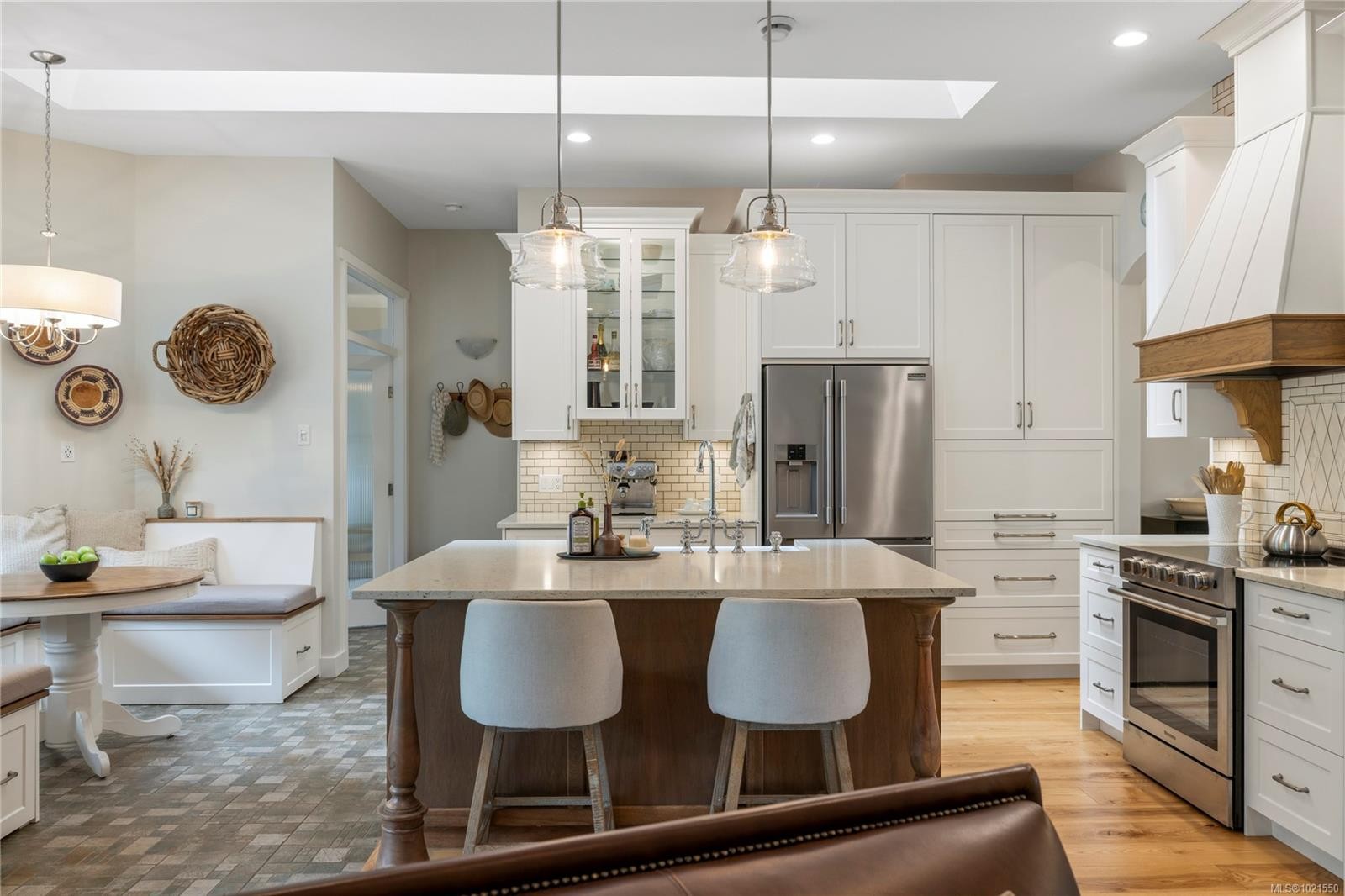 7190 Hase Pl, Lantzville, BC