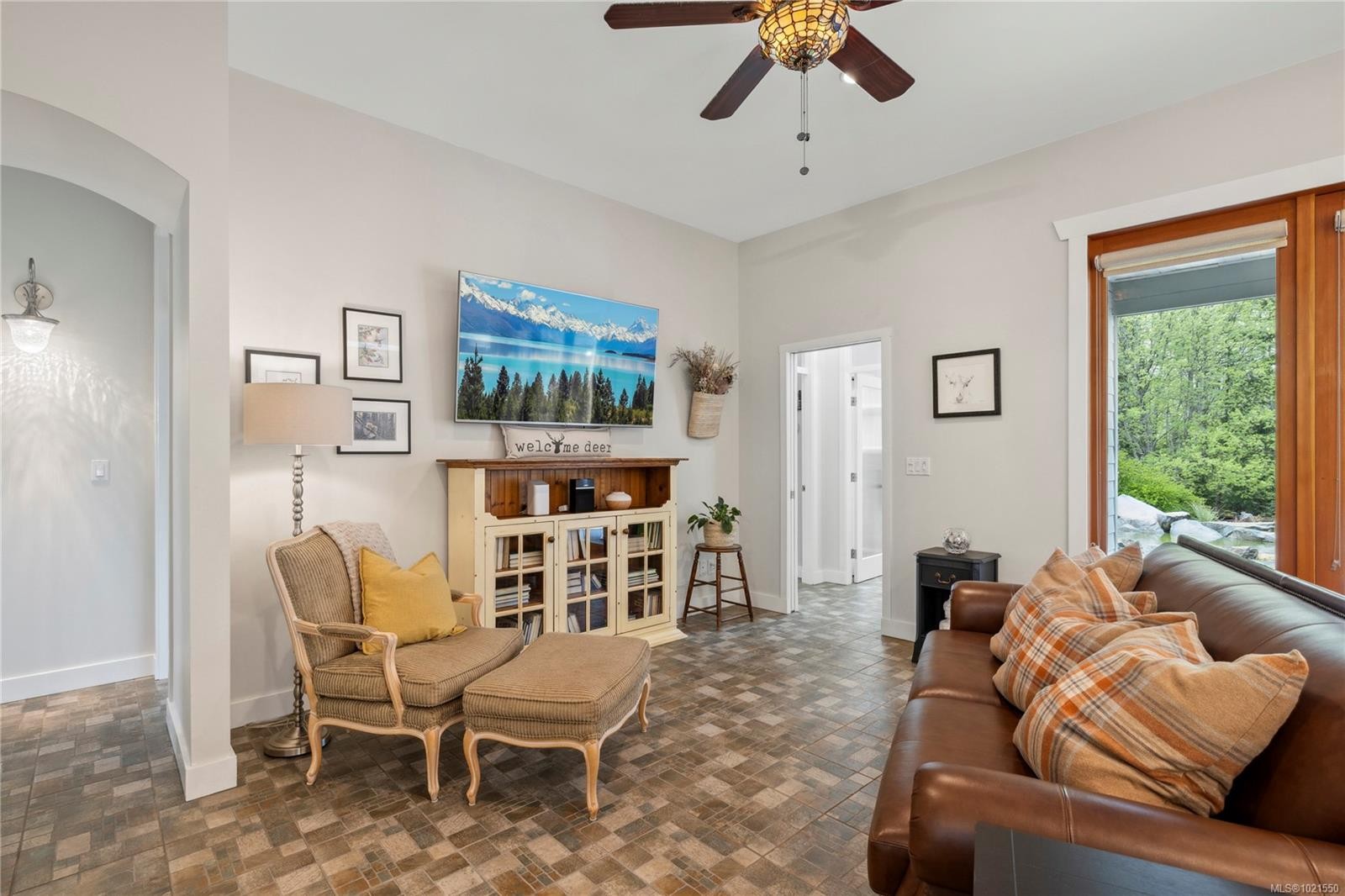 7190 Hase Pl, Lantzville, BC