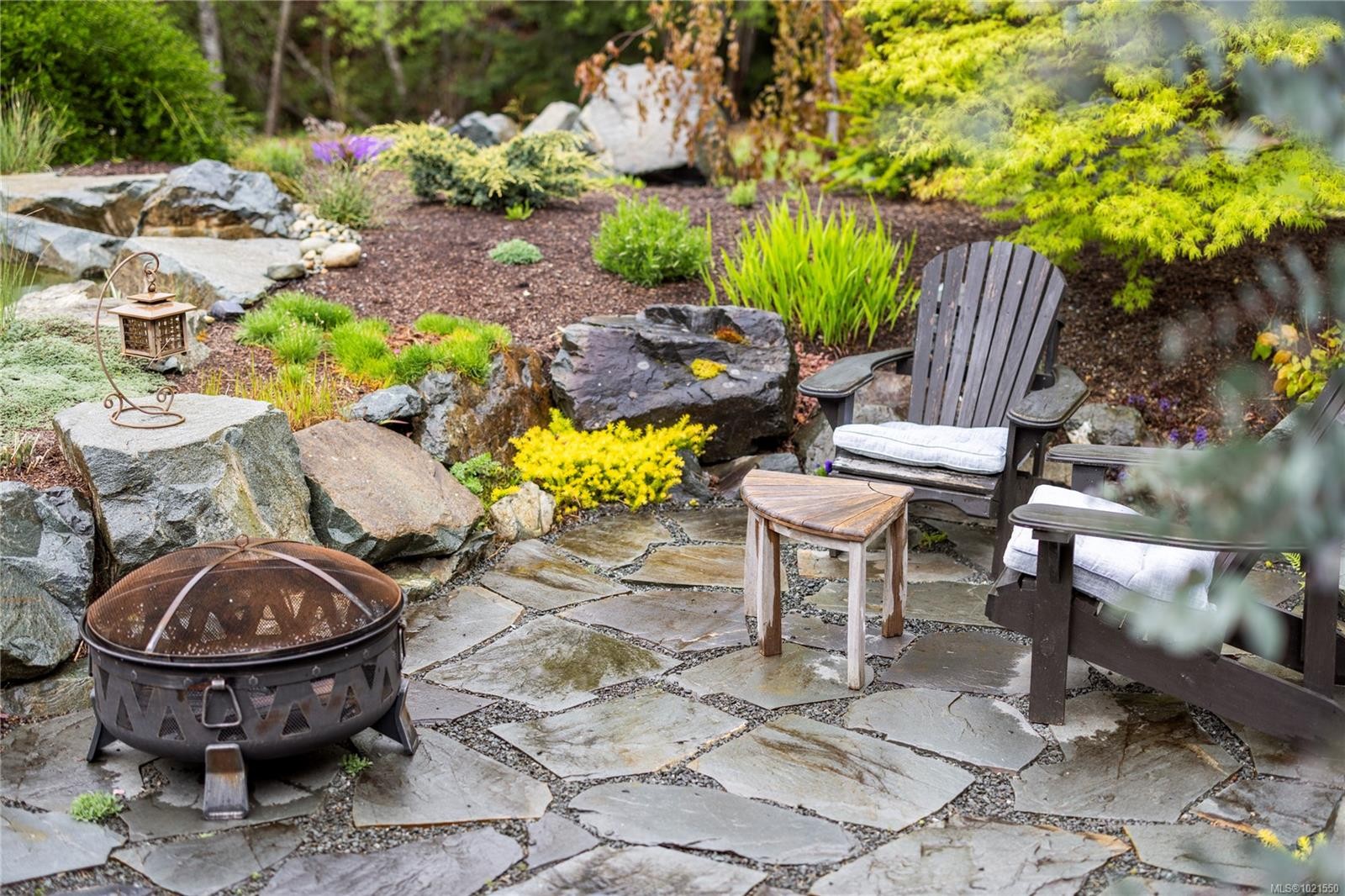 7190 Hase Pl, Lantzville, BC