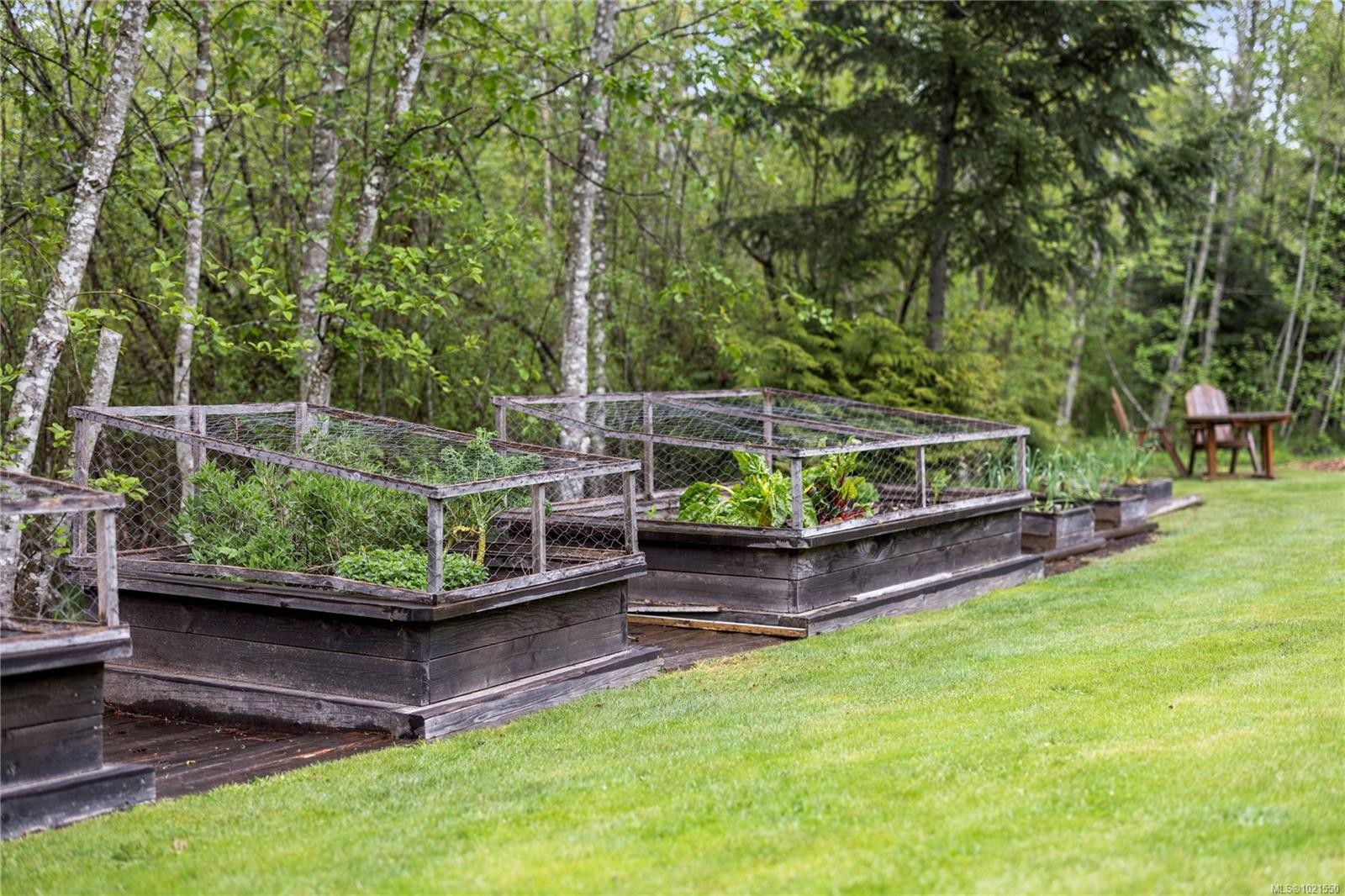 7190 Hase Pl, Lantzville, BC