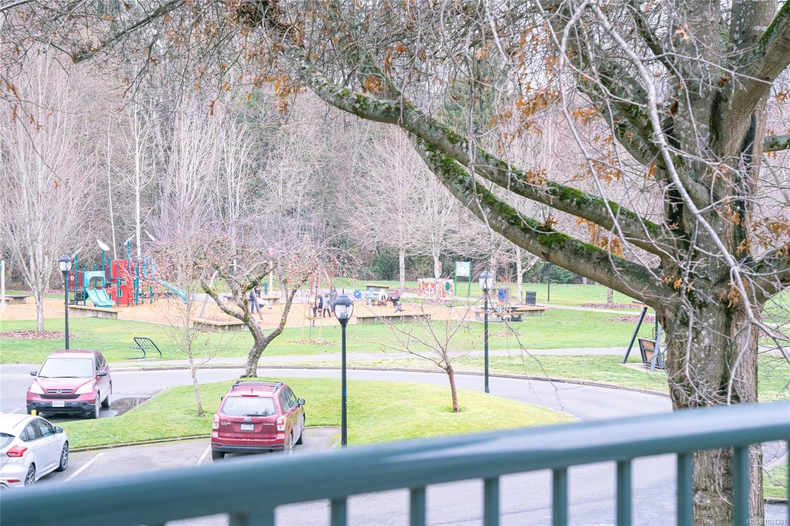 302-275 First St, Duncan, BC - Outdoor