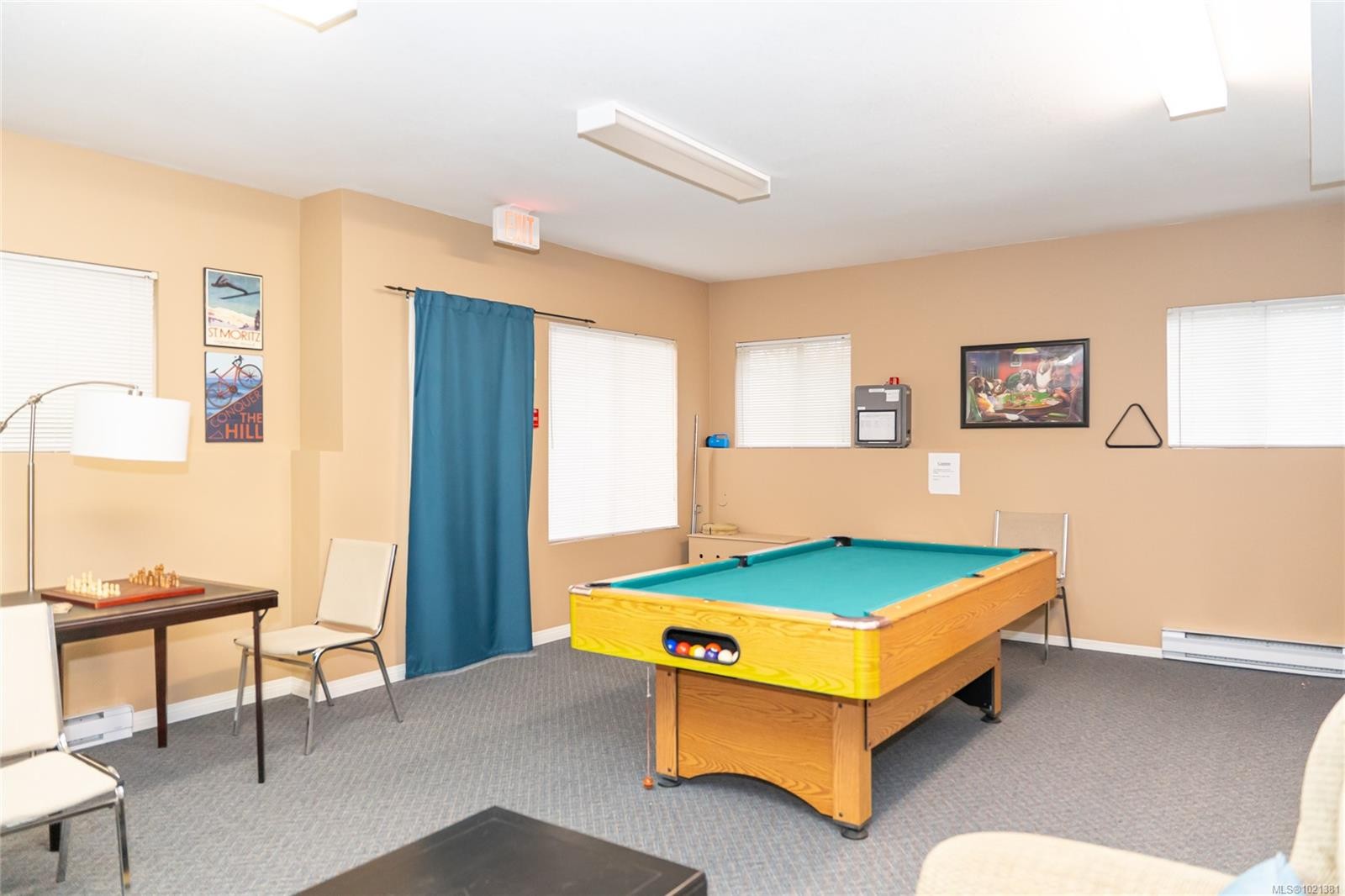 302-275 First St, Duncan, BC - Indoor Photo Showing Other Room