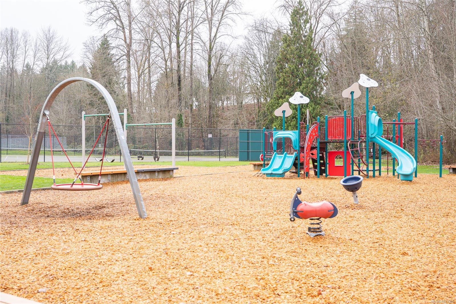 302-275 First St, Duncan, BC - Outdoor