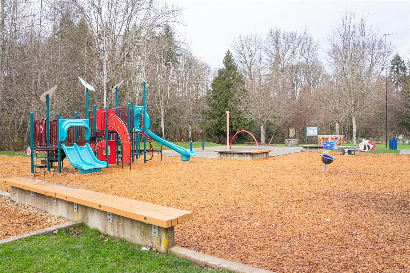 302-275 First St, Duncan, BC - Outdoor